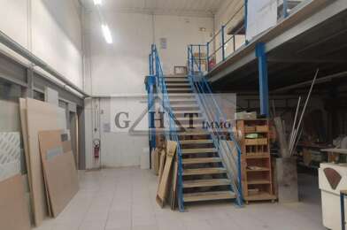 Local industriel  690000 €