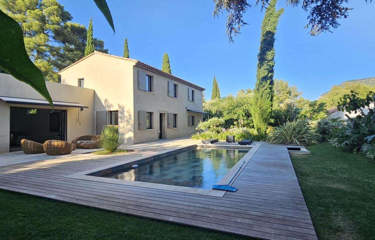 maison 8 pièces 208 m2 à vendre à Toulon (83200)