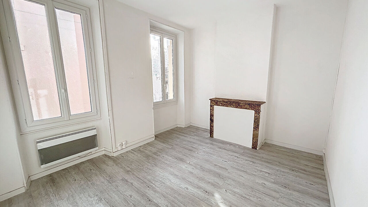 appartement 2 pièces 49 m2 à vendre à Toulon (83100)