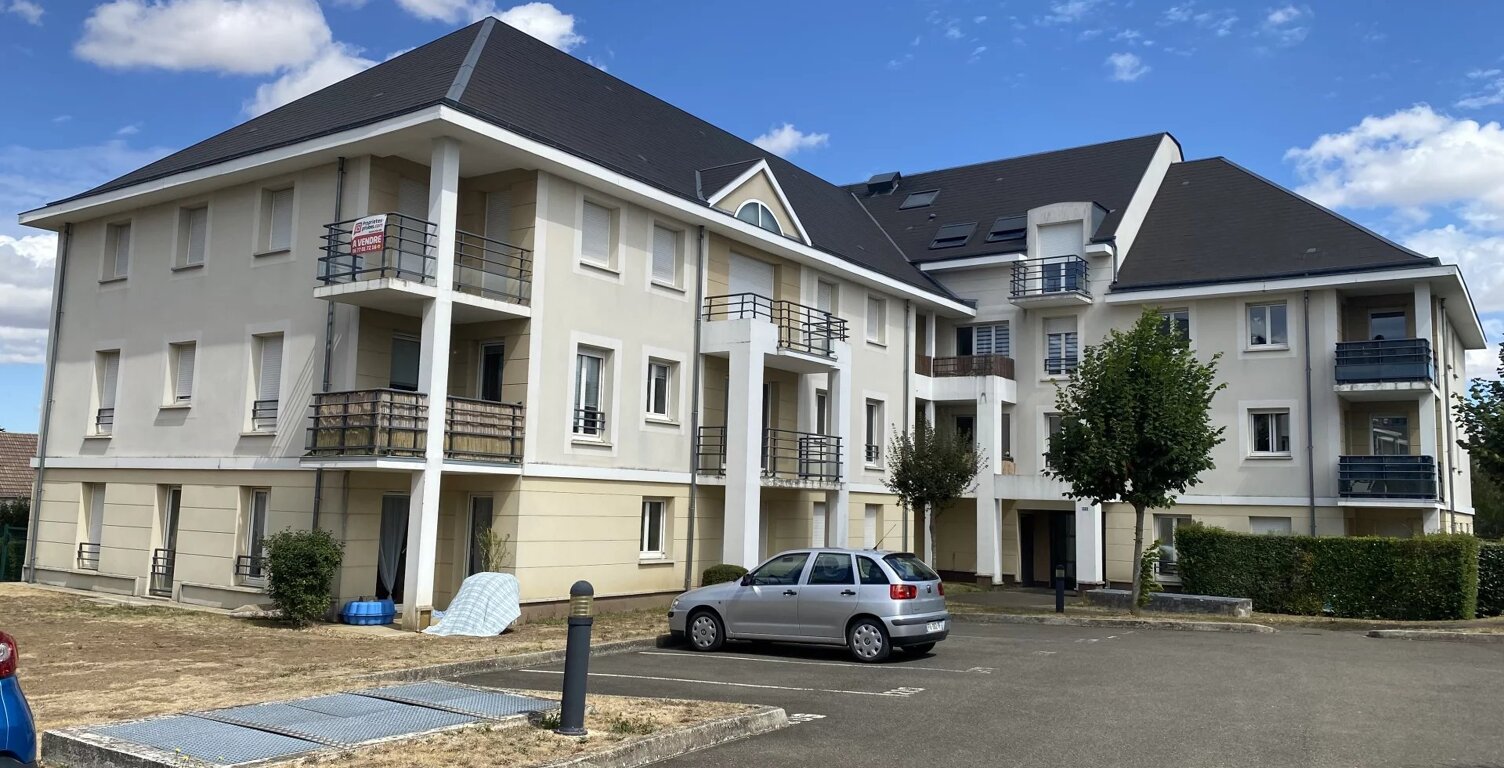 A LOUER - Appartement 2 pièces à LEVES — photo 1