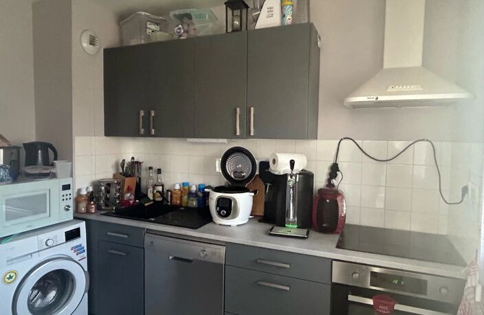 A LOUER - Appartement 2 pièces à LEVES — photo 4