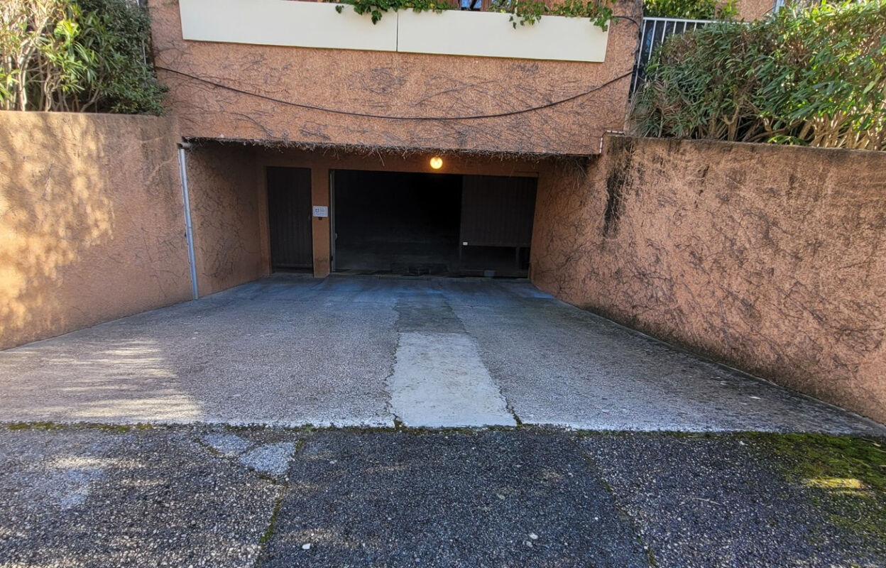 garage  pièces 18 m2 à vendre à La Valette-du-Var (83160)