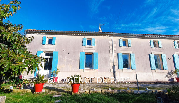 Villa / Maison 9 pièces  à vendre Saint-Fort-sur-Gironde 17240