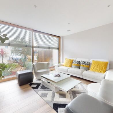 Maison 4 pièces 596740 €