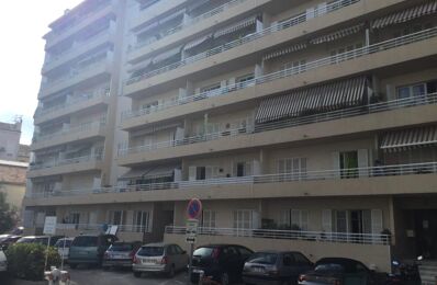 location appartement 790 € CC /mois à proximité de La Farlède (83210)