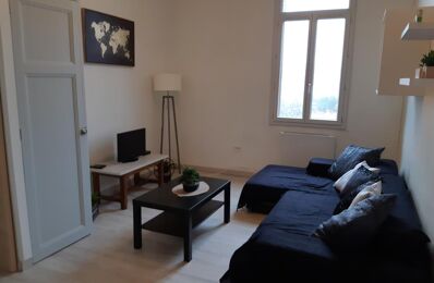 location appartement 700 € CC /mois à proximité de Barbentane (13570)