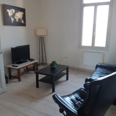 Appartement 3 pièces 700 €