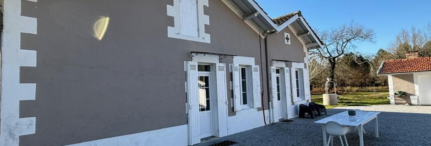 Maison 8 Pièces 211 m² à louer à Le Barp (33114)