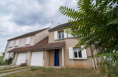 location maison 747 € CC /mois à proximité de Velles (36330)