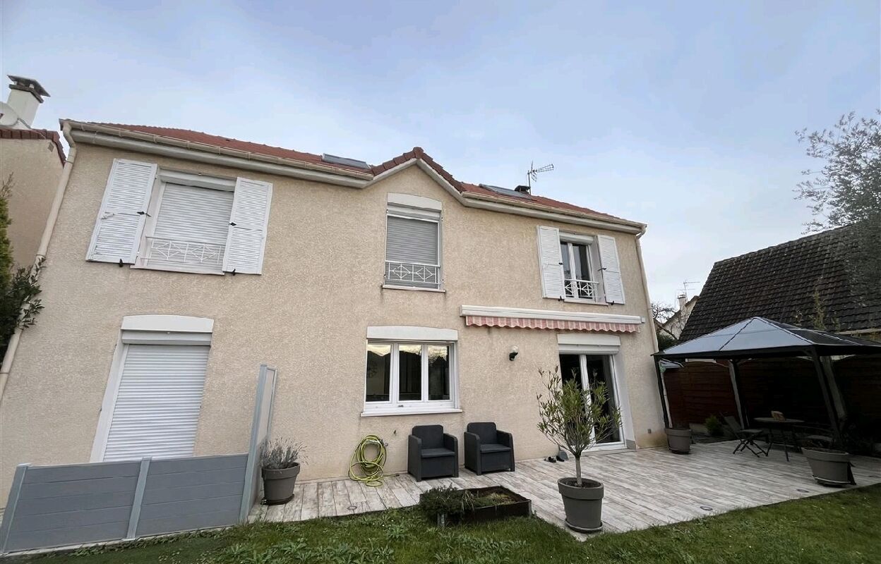 maison 9 pièces 190 m2 à vendre à Beauchamp (95250)