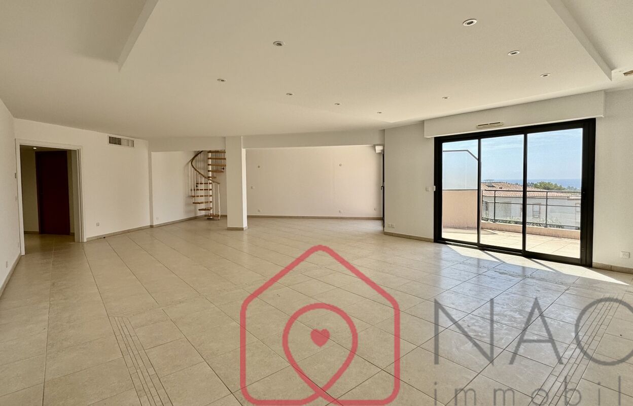 appartement 3 pièces 154 m2 à vendre à Saint-Raphaël (83530)