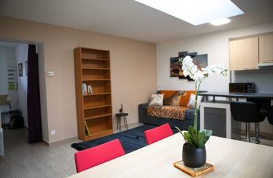 location appartement 865 € CC /mois à proximité de Savigny-le-Temple (77176)