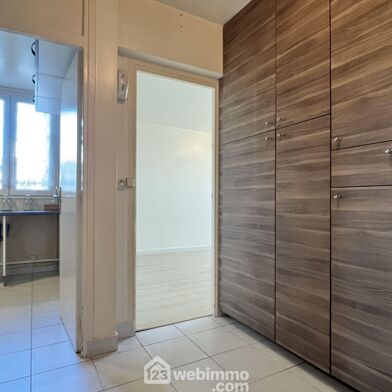 Appartement 4 pièces 216000 €
