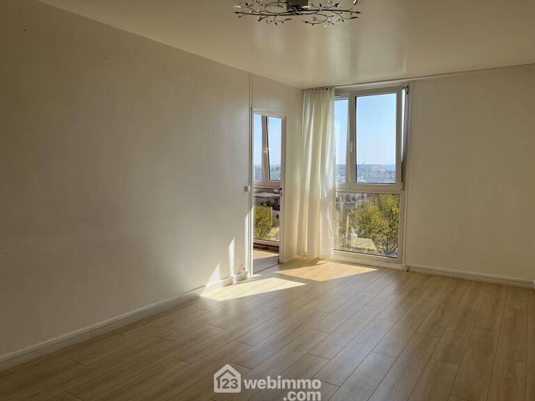 Appartement - 67.11m² - Thiais — photo 1