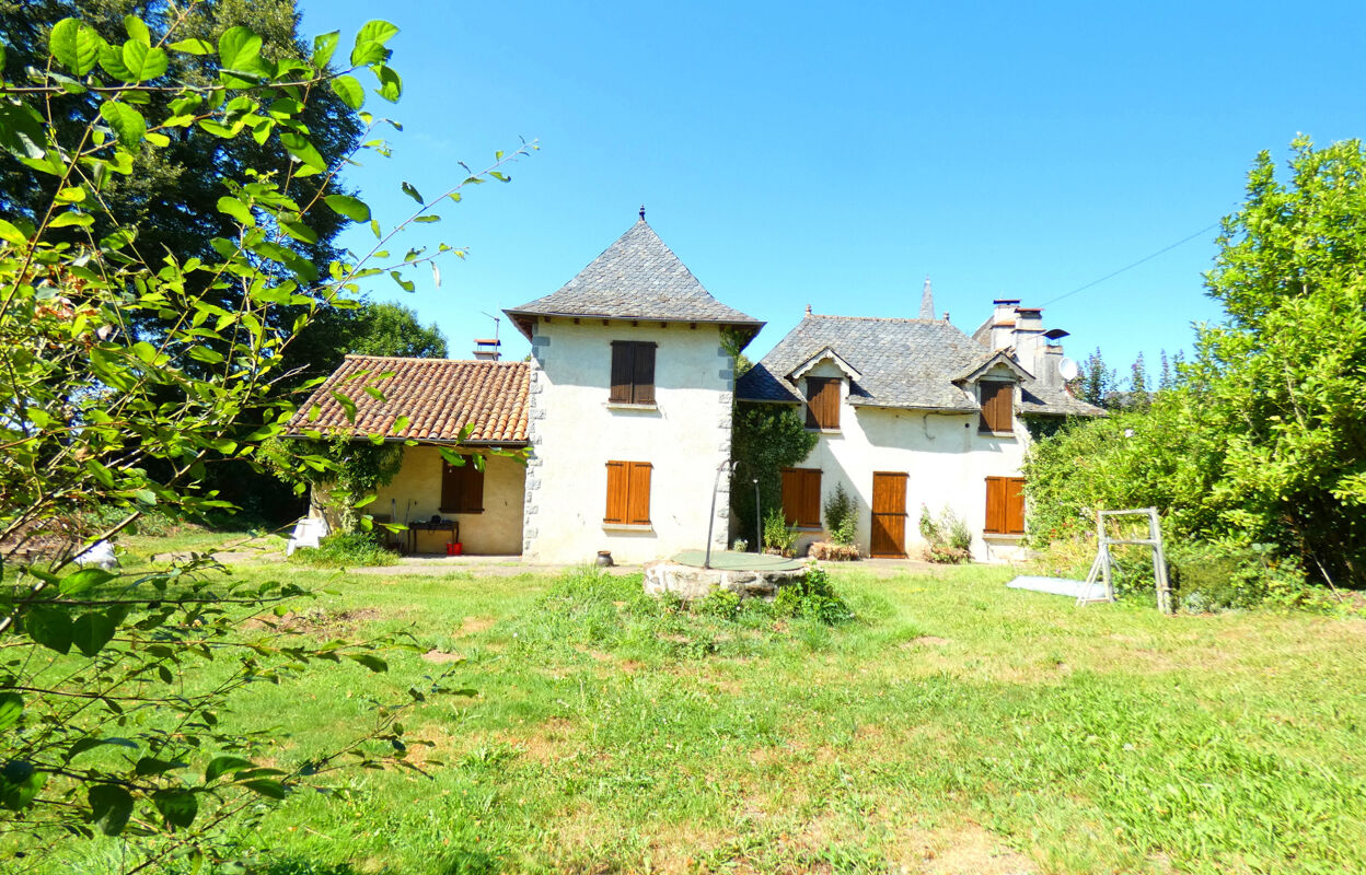 maison 6 pièces 150 m2 à vendre à Saint-Santin-Cantalès (15150)