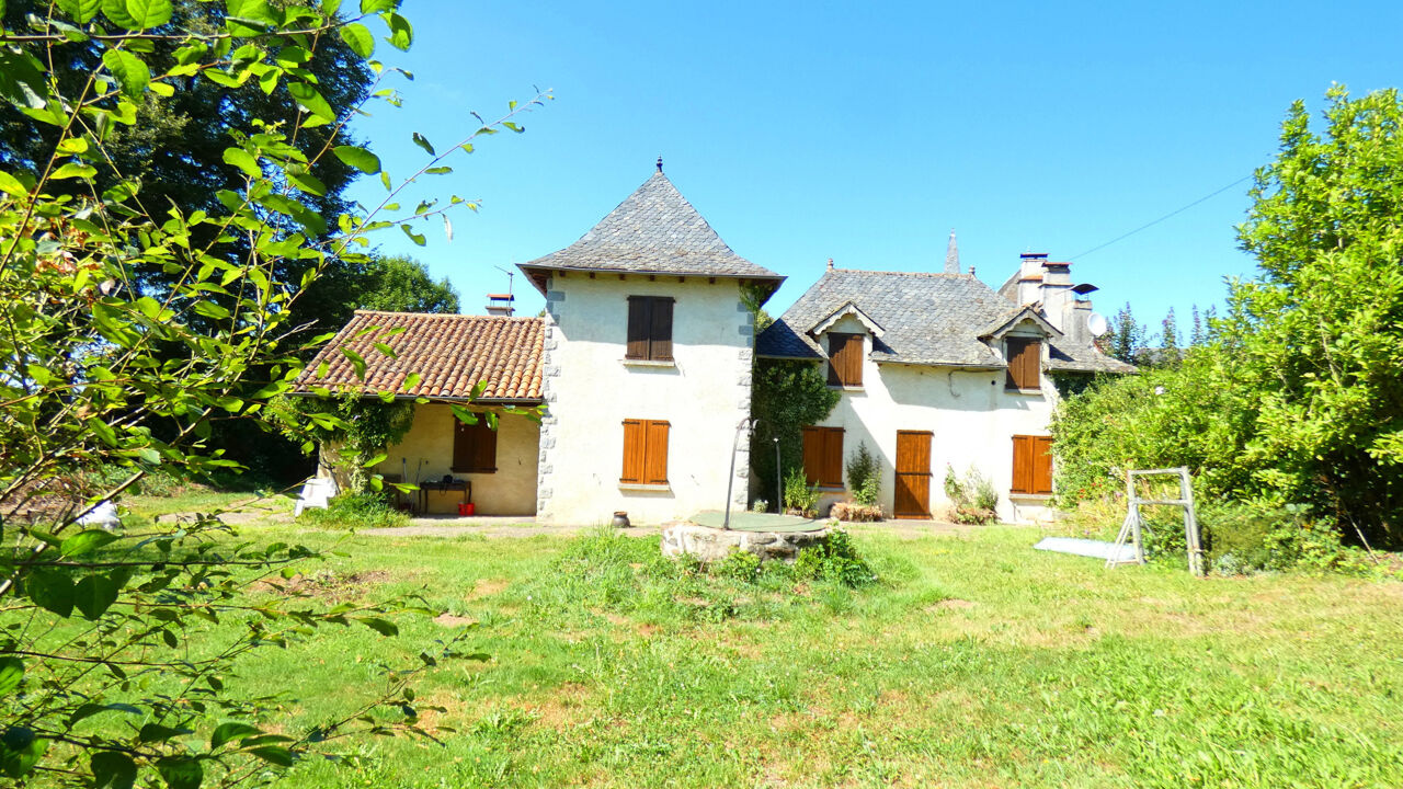 maison 6 pièces 150 m2 à vendre à Saint-Santin-Cantalès (15150)