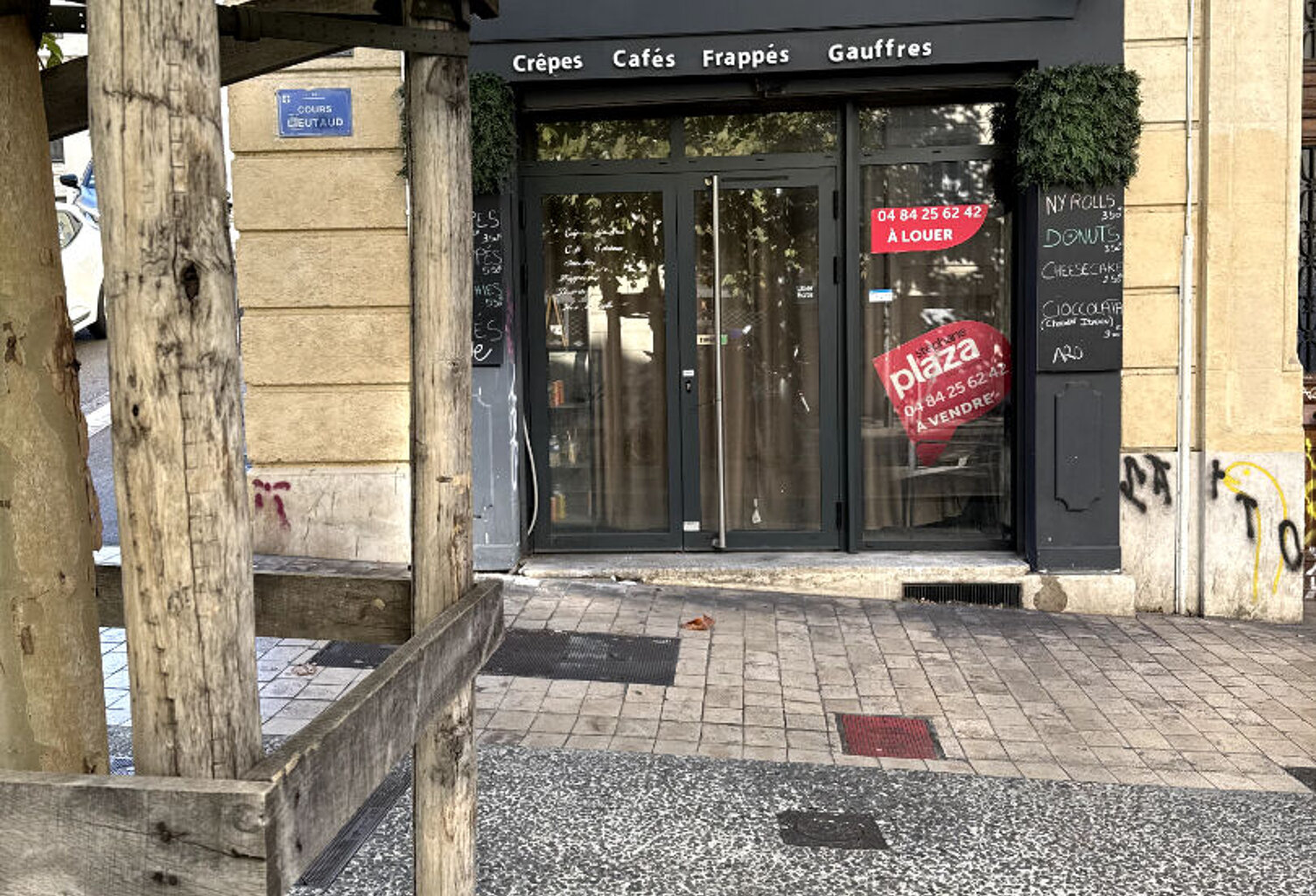 Cession de bail  de restaurant 110 m2 - Cours Lieutaud- Marseille 1er — photo 1