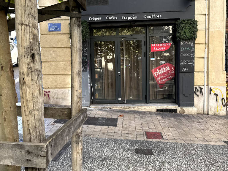 Cession de bail  de restaurant 110 m2 - Cours Lieutaud- Marseille 1er — photo 1
