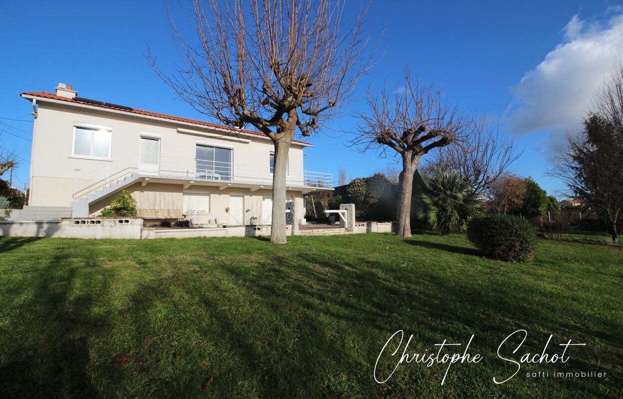 maison 6 pièces 108 m2 à vendre à Niort (79000)