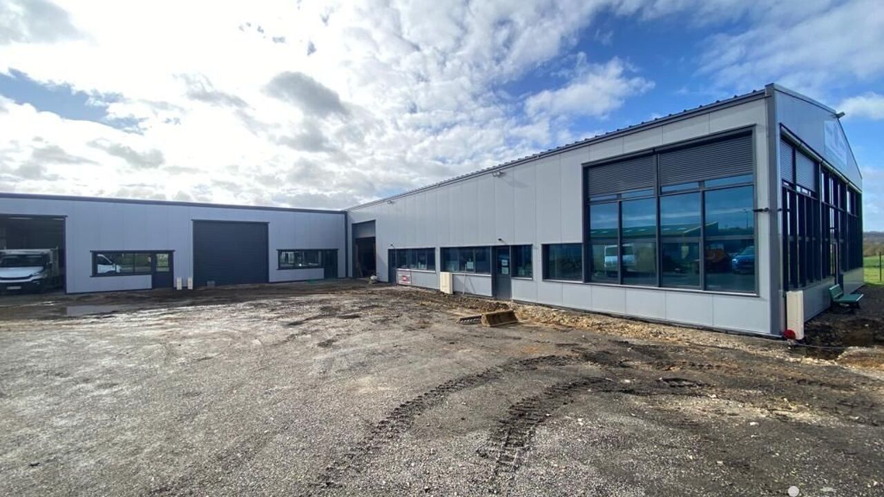 commerce  pièces 1200 m2 à vendre à Chaumont-en-Vexin (60240)