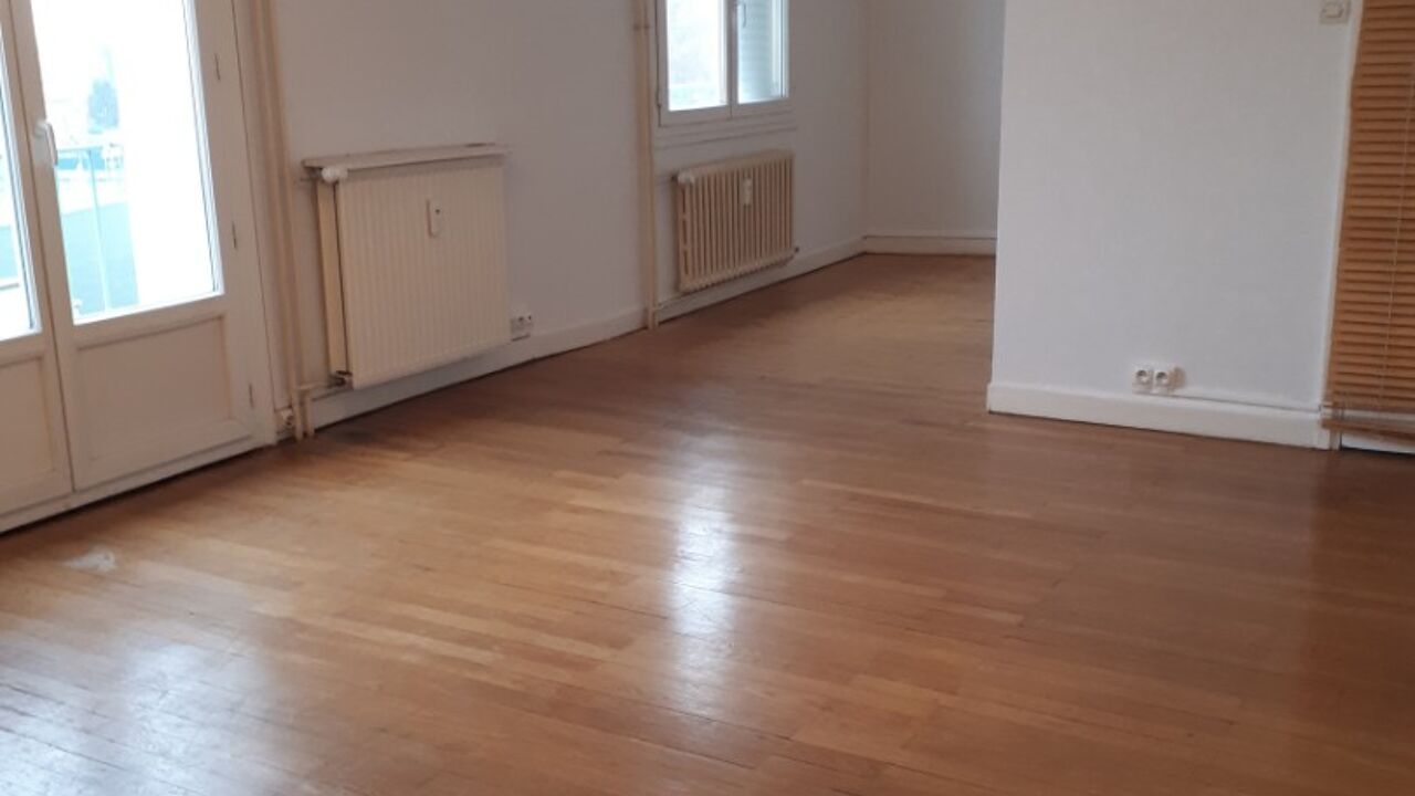 appartement 4 pièces 57 m2 à louer à Villeurbanne (69100)