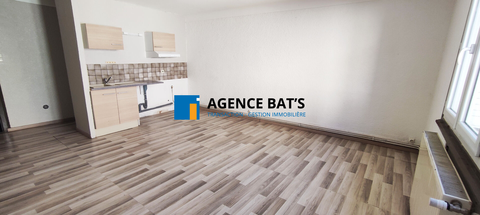 Appartement F2 1er étage agréable