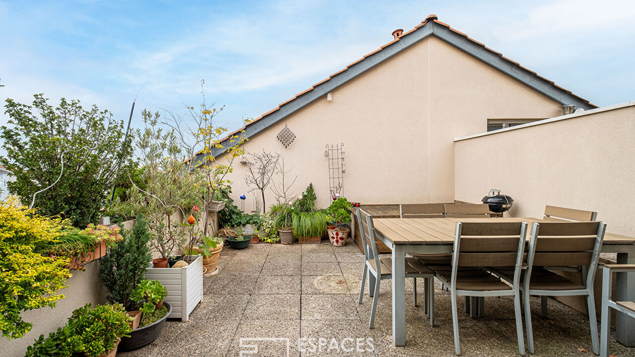 appartement 5 pièces 135 m2 à vendre à Lyon 8 (69008)