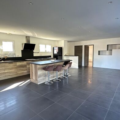 Maison 5 pièces 350000 €