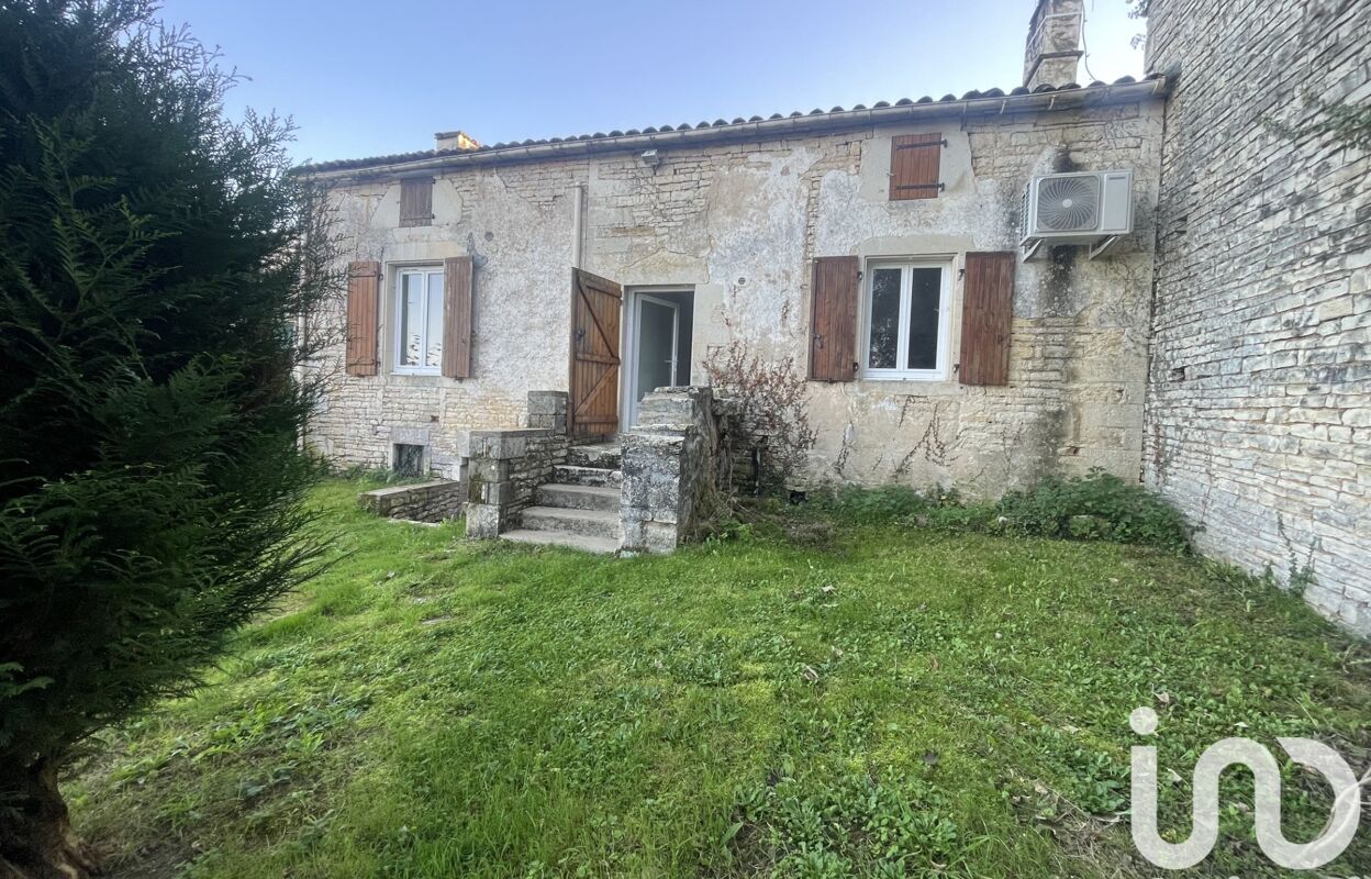 maison 4 pièces 70 m2 à vendre à Cellettes (16230)