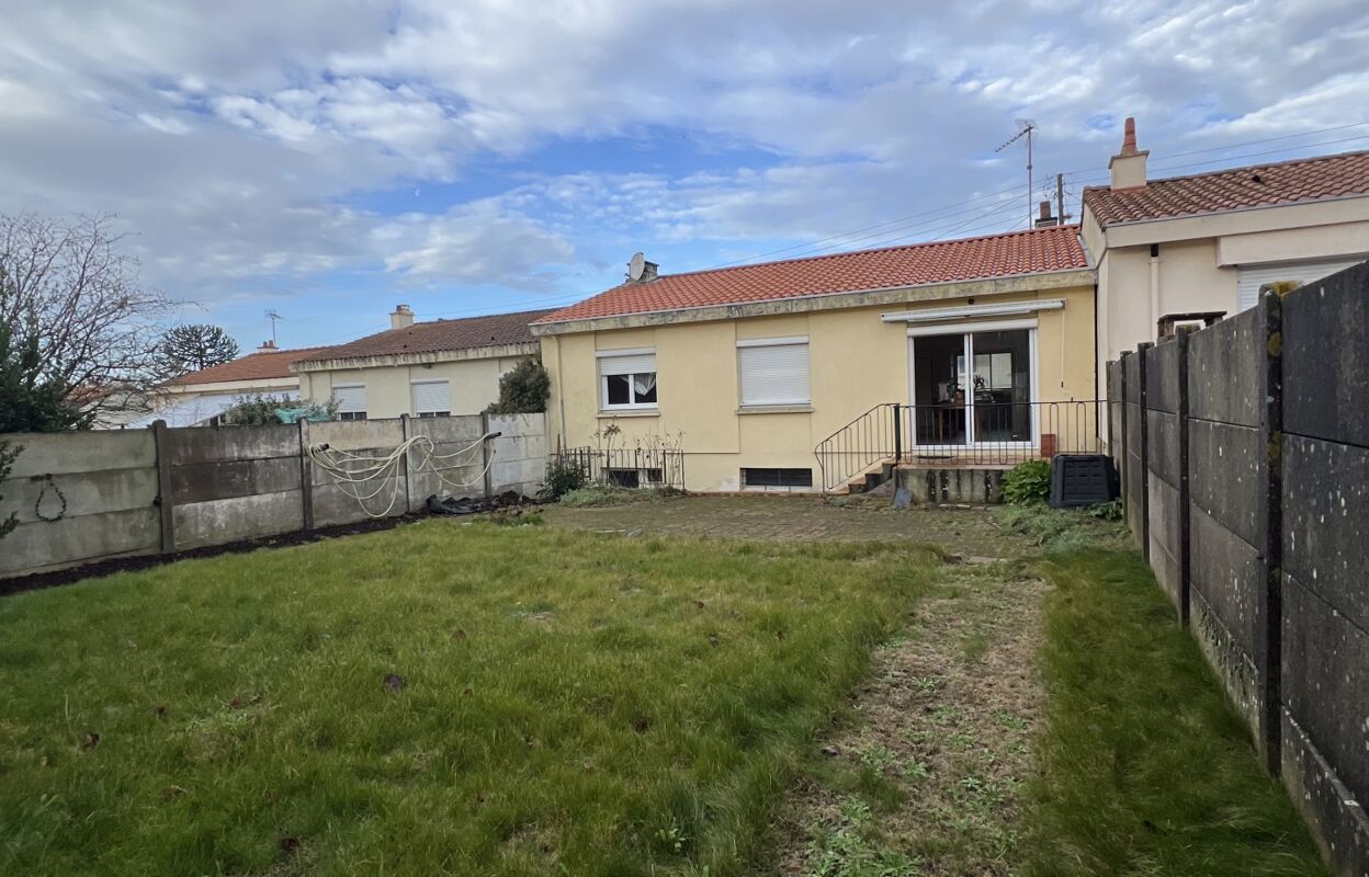 maison 4 pièces 79 m2 à vendre à Cholet (49300)