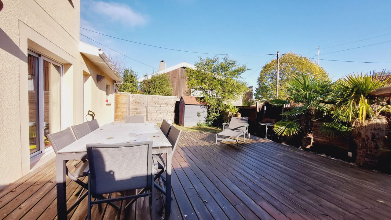 maison 6 pièces 137 m2 à vendre à Mérignac (33700)