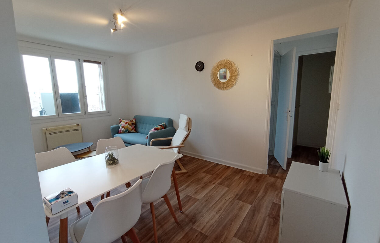 appartement 4 pièces 55 m2 à louer à Marseille 8 (13008)