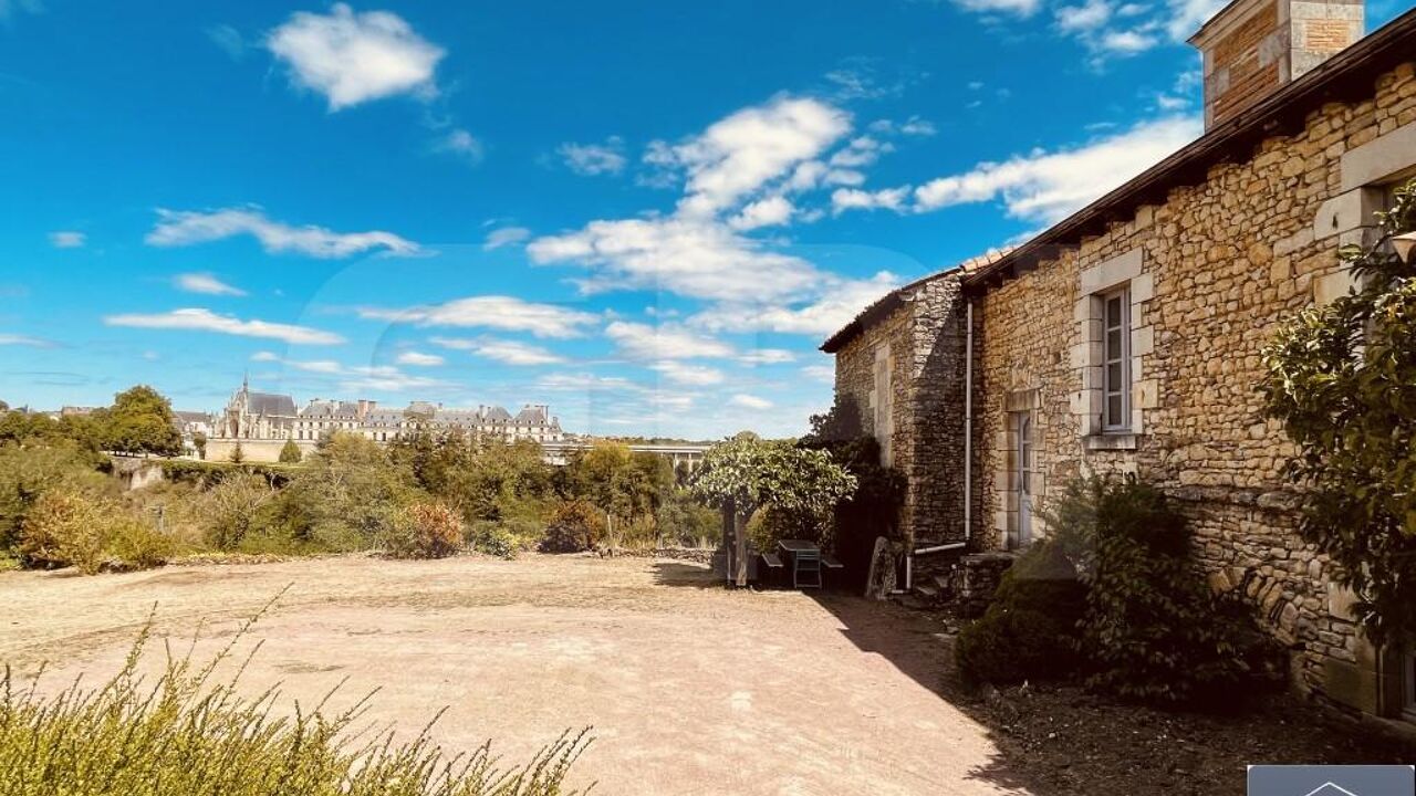 maison 8 pièces 170 m2 à vendre à Saint-Jacques-de-Thouars (79100)