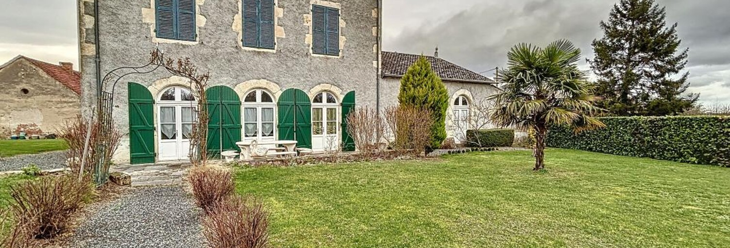 Maison 8 Pièces 197 m² à vendre à Saint-Étienne-de-Vicq (03300)