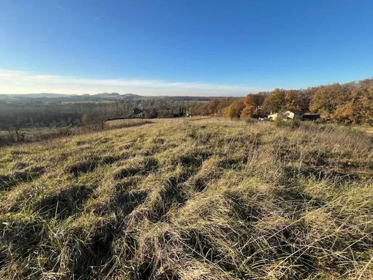 Terrain Contructible AUCH PROCHE — photo 1