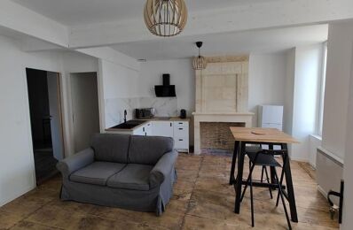 location appartement 600 € CC /mois à proximité de Saint-Ciers-de-Canesse (33710)