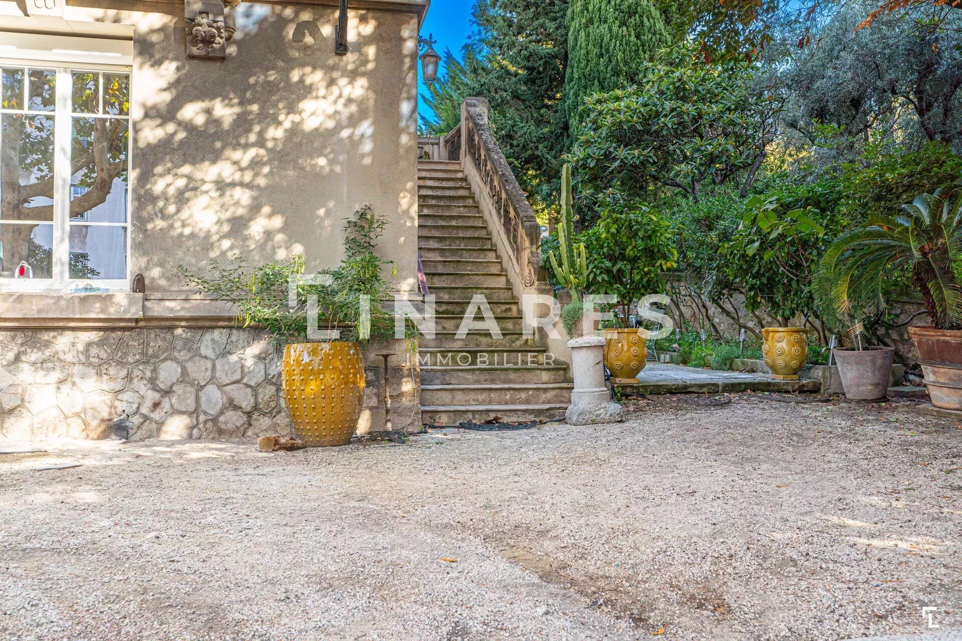 Villa / Maison 6 pièces  à vendre Marseille 8eme 13008