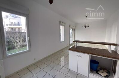 location appartement 690 € CC /mois à proximité de Saint-Cyr-sur-Loire (37540)