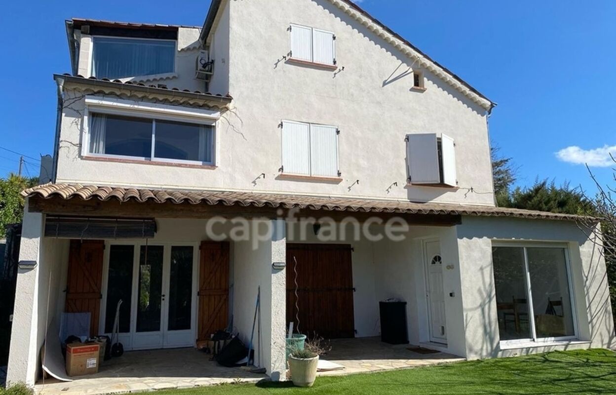 maison 10 pièces 240 m2 à vendre à La Roquette-sur-Siagne (06550)