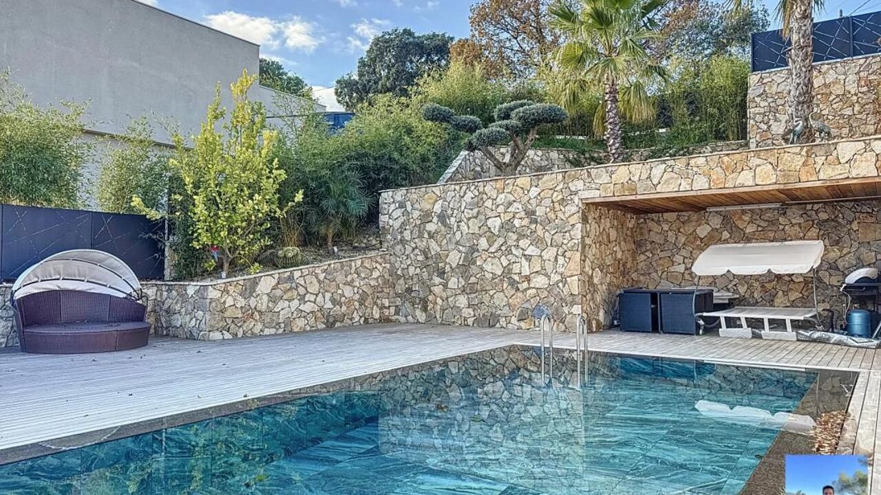 maison 6 pièces 200 m2 à vendre à Cagnes-sur-Mer (06800)