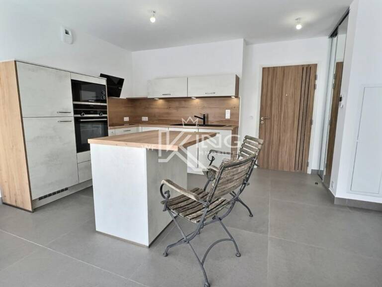 BOULOURIS PROCHE MER DANS RESIDENCE DE STANDING — photo 1