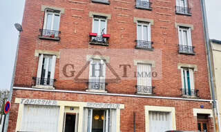 Bureau  70 m² à louer à Orly (94310)