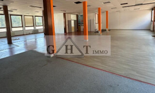 Commerce  250 m² à louer à Le Plessis-Belleville (60330)