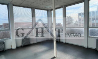 Bureau  93 m² à louer à Le Plessis-Belleville (60330)