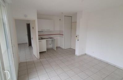 location appartement 690 € CC /mois à proximité de Sanary-sur-Mer (83110)