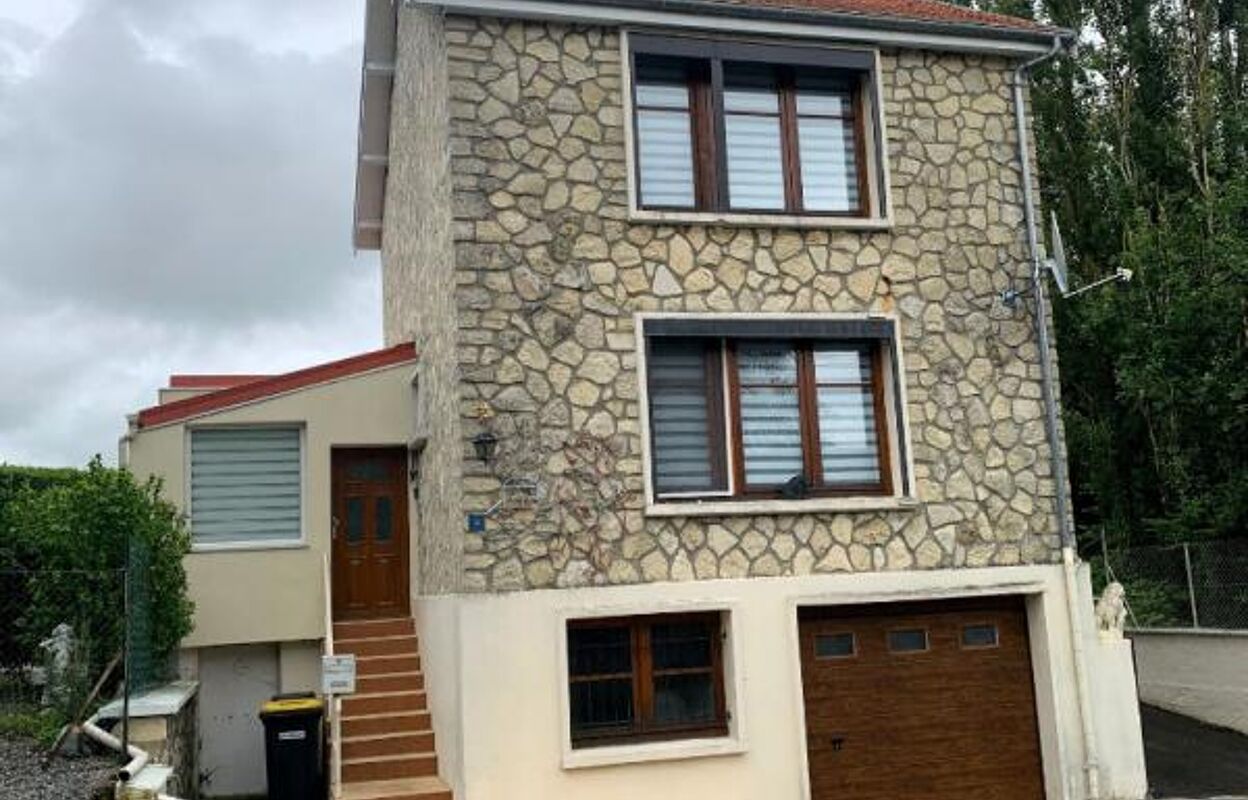 maison 5 pièces 99 m2 à vendre à Dizy-le-Gros (02340)