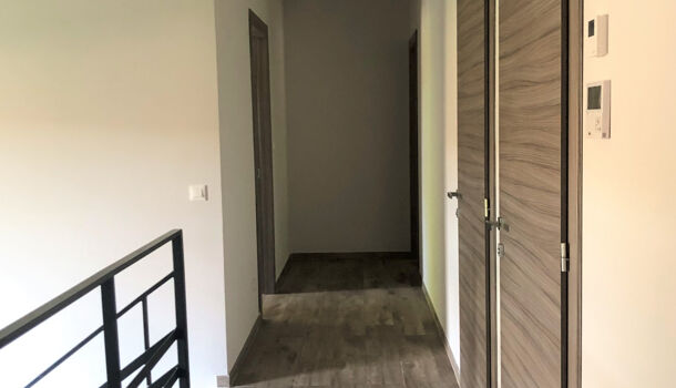 Villa / Maison 6 pièces  à louer Aix-en-Provence 13100