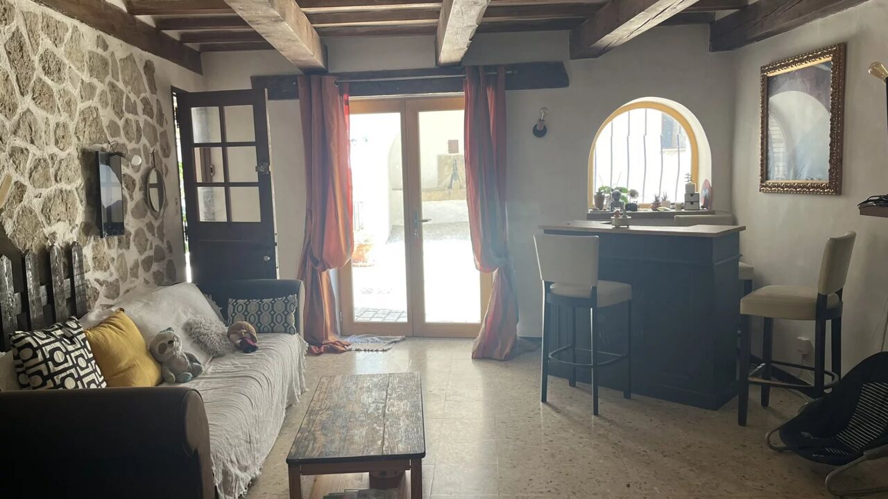 maison 4 pièces 147 m2 à vendre à Coursegoules (06140)