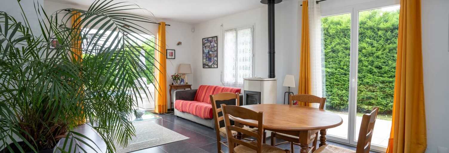 Maison 6 Pièces 142 m² à vendre à Arveyres (33500)