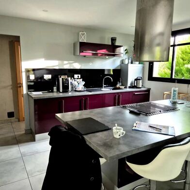 Maison 8 pièces 275000 €